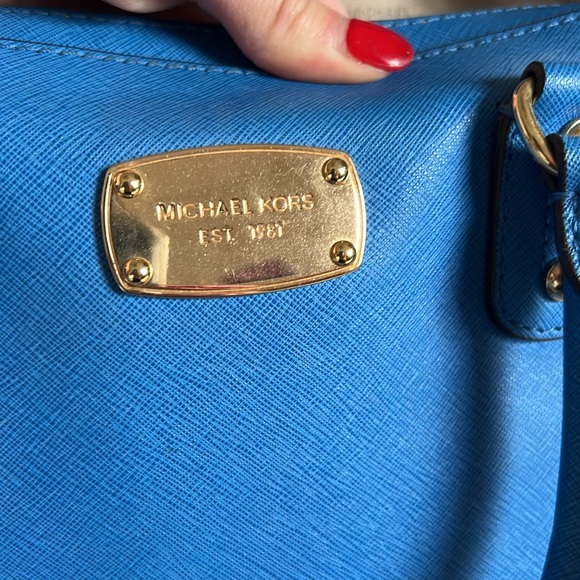 Blue MK Bag w strap - Picture 9 of 17